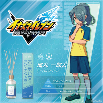 イナズマイレブン英雄たちのヴィクトリーロードの風丸一郎太をモチーフにしたルームディフューザー。キャラクターのイラストと商品写真、パッケージ写真。香りの名前「ハーバルグリーン」。香りのピラミッドは、TOP：ミント・ローズマリー、MIDDLE：ユーカリ、BASE：セダーウッド・アンバー。